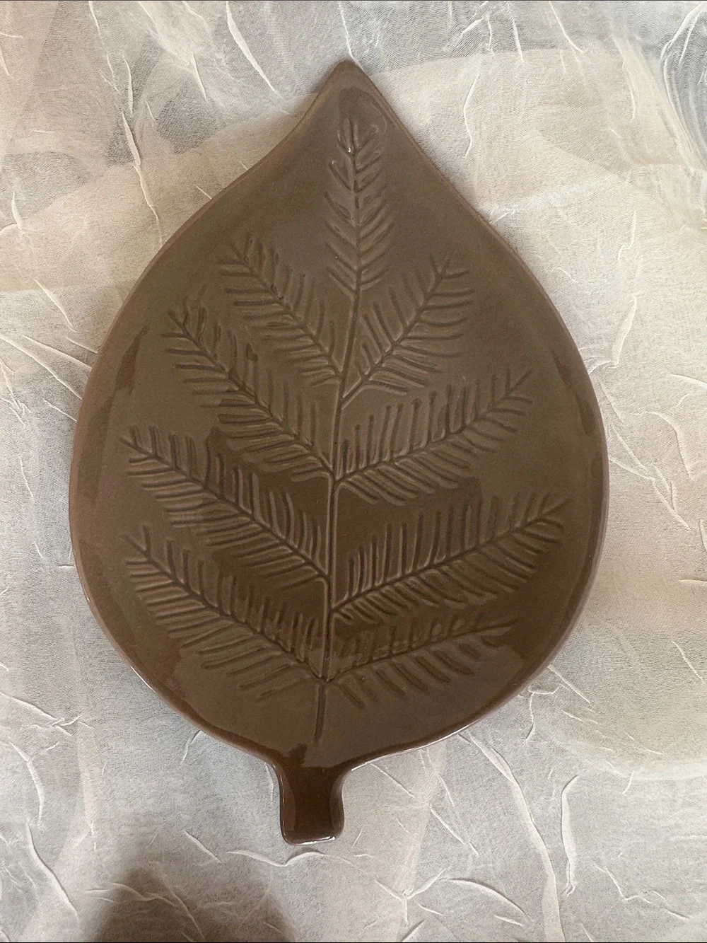 Crate & Barrel Ceramic Leaf Appetizer Plates set of 4